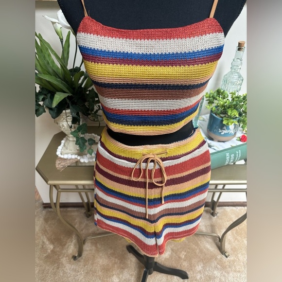 HYFVE Striped Boho Summer Beach 2 Pc Set Knit Crop Top & Shorts Pool SZ L NWOT - Picture 5 of 11